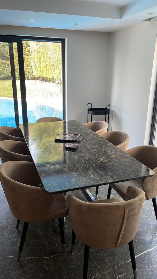 Kahverengi Mermer Yemek Odası | Beyaz Klima Servis | Kombi & Klima Servisi